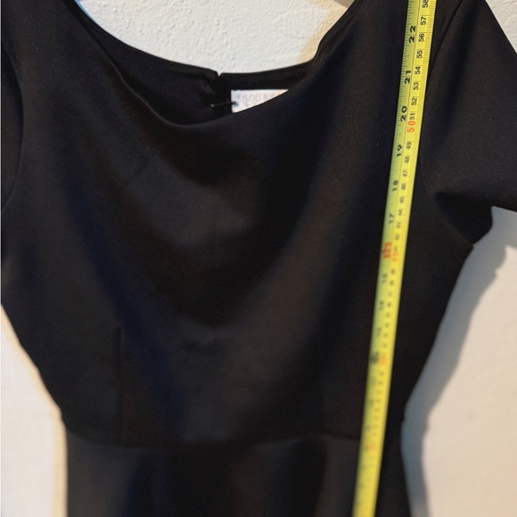 Tops - Picture 3 of 3